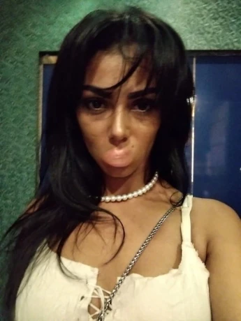 Amaya Amires — 2 / 12