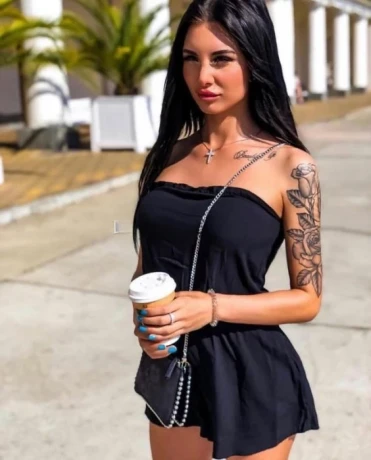 Cindy — 2 / 3