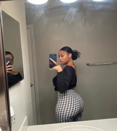 Niky Brown — 4 / 5