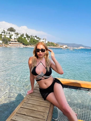 Nazli Korel — 8 / 12