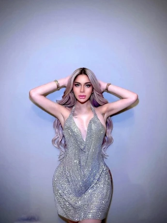 Luna Satisfaction — 5 / 11