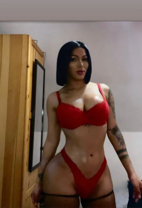 Sara — 2 / 4