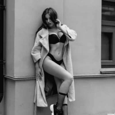 Zendaya, Escort, Istanbul