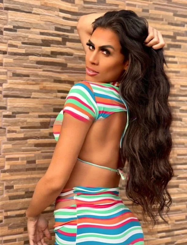 Pamela Ferrari, Escort, Aracaju