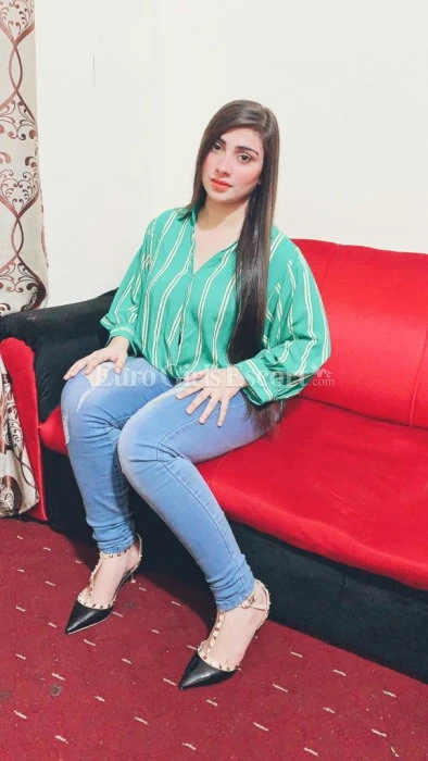 Arpita — 2 / 5