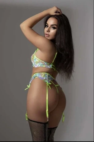 Vanessa Venus & Naomi Steele — 2 / 14