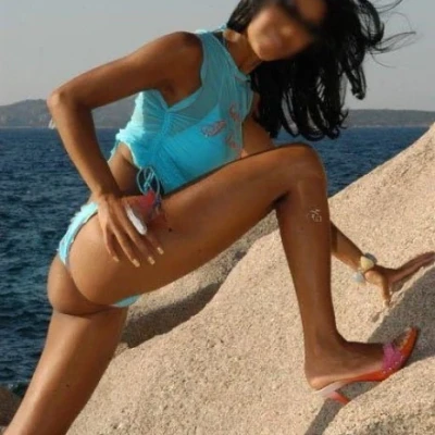 Flavinha, Escort, Florence