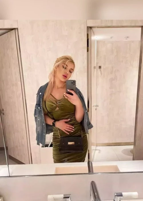 Alesha, Escort, Brussels