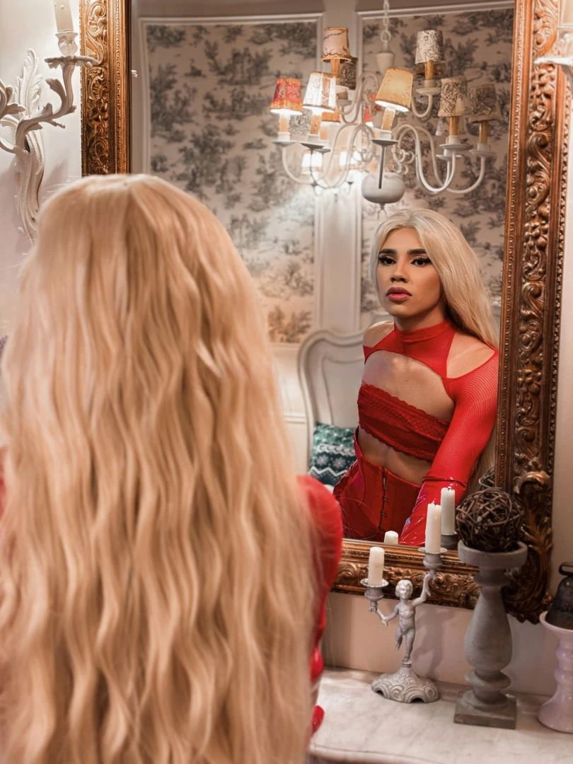 Emma Jolie — 5 / 12
