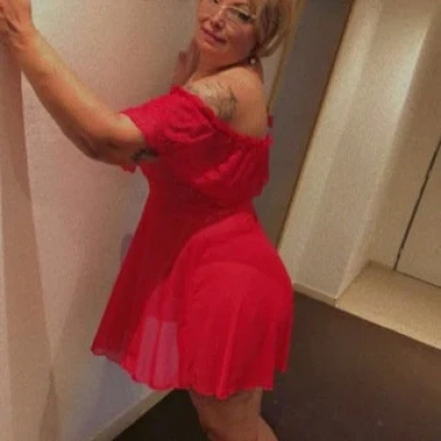 Sziszi Ganz Neu, Escort, Stuttgart