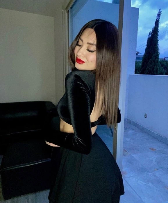 Kate — 3 / 6