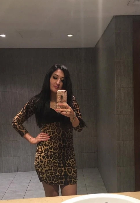 Salma, Escort, Dubai