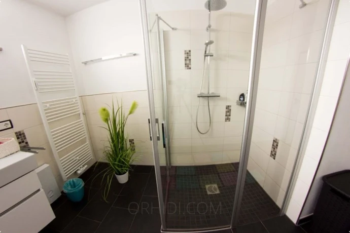 Sexy - Larissa — 7 / 12