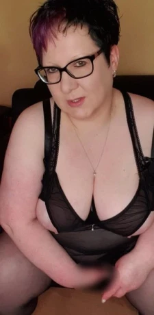 Lilly Molliger Deutscher Busentraum — 10 / 24