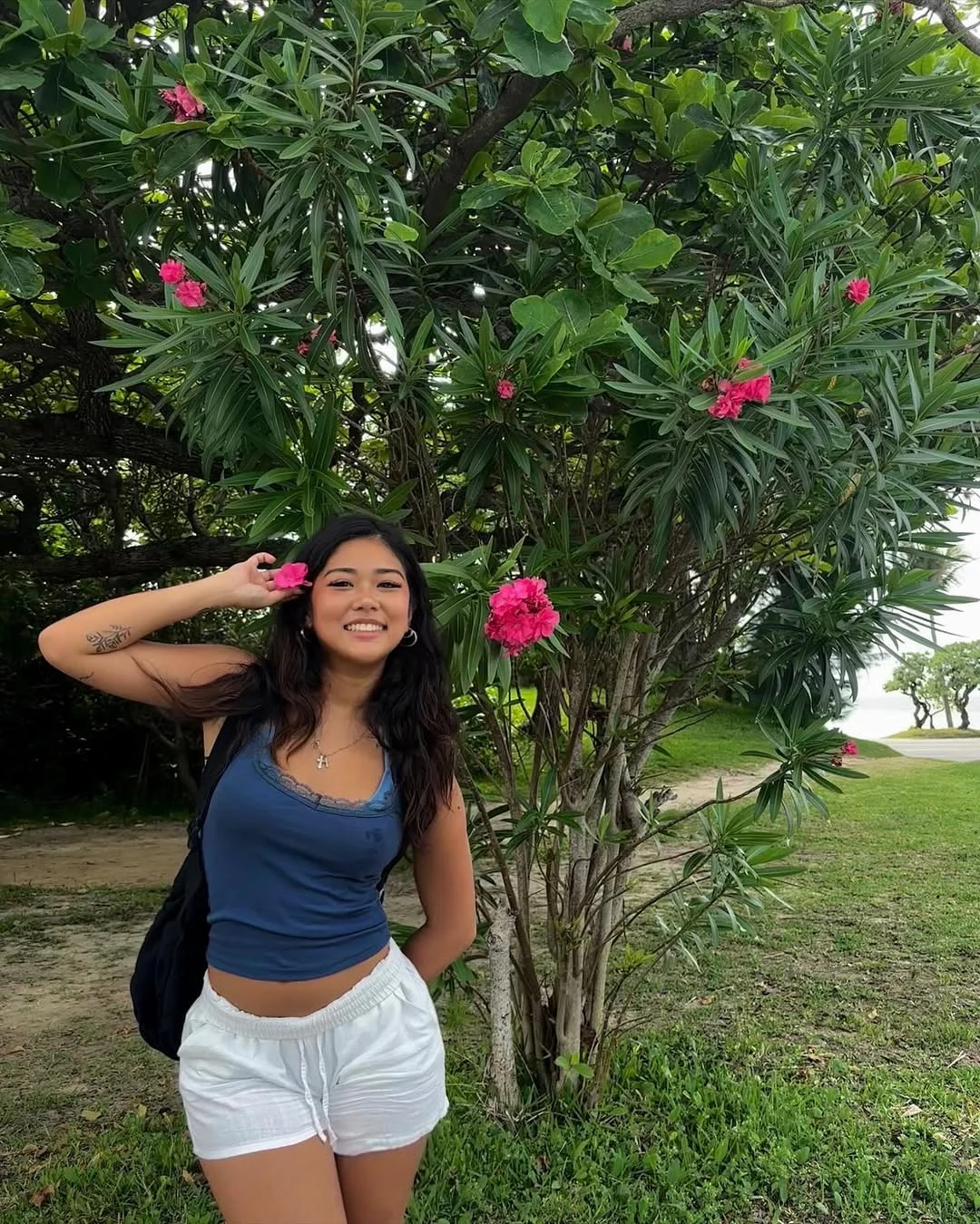 Leah — 3 / 8
