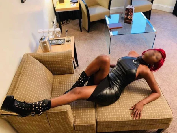 Vixen Cindy — 2 / 3