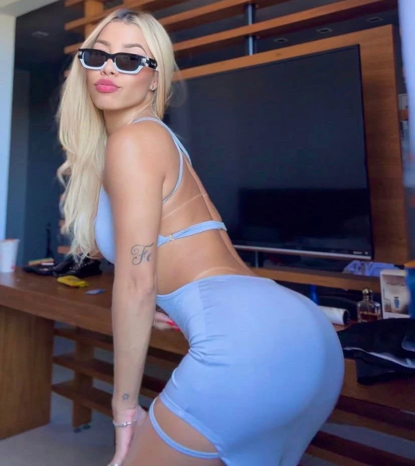 Carol Portudo — 7 / 11