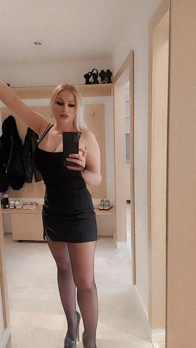 Melek, Escort, Burgas