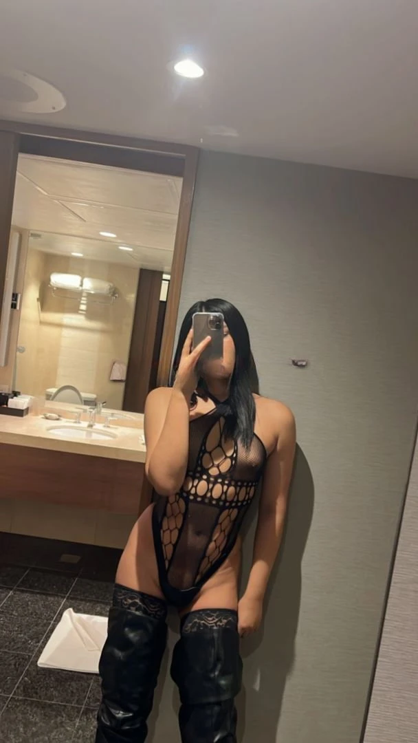 Ximena Vinalay — 5 / 12