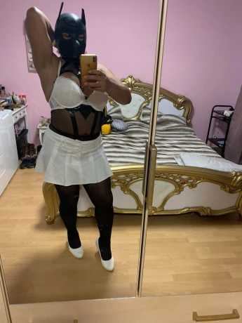 Trans Brunette — 8 / 18