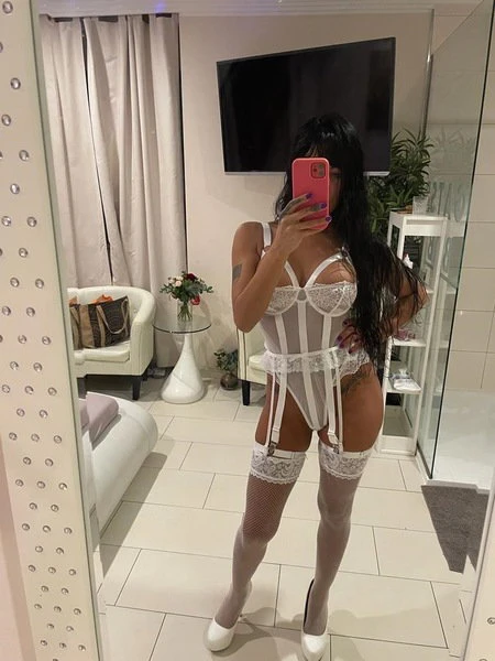 Chiara Milano — 22 / 24