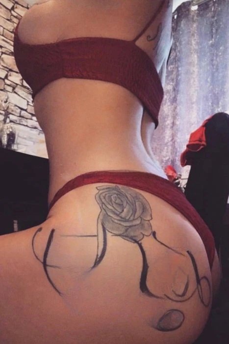 Lexi — 2 / 3