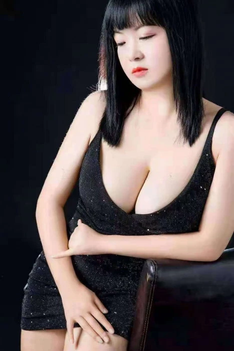 Linda — 2 / 3