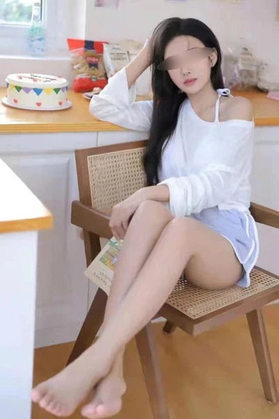 Kim, Escort, Weil am Rhein