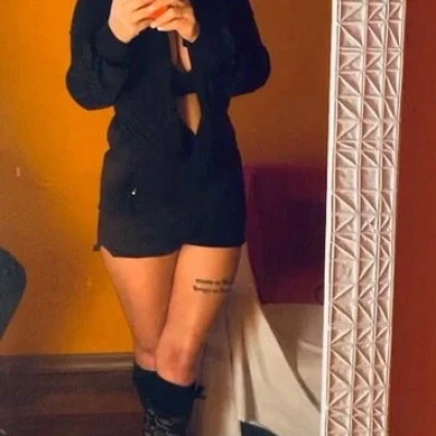 Oriana, Escort, Stuttgart