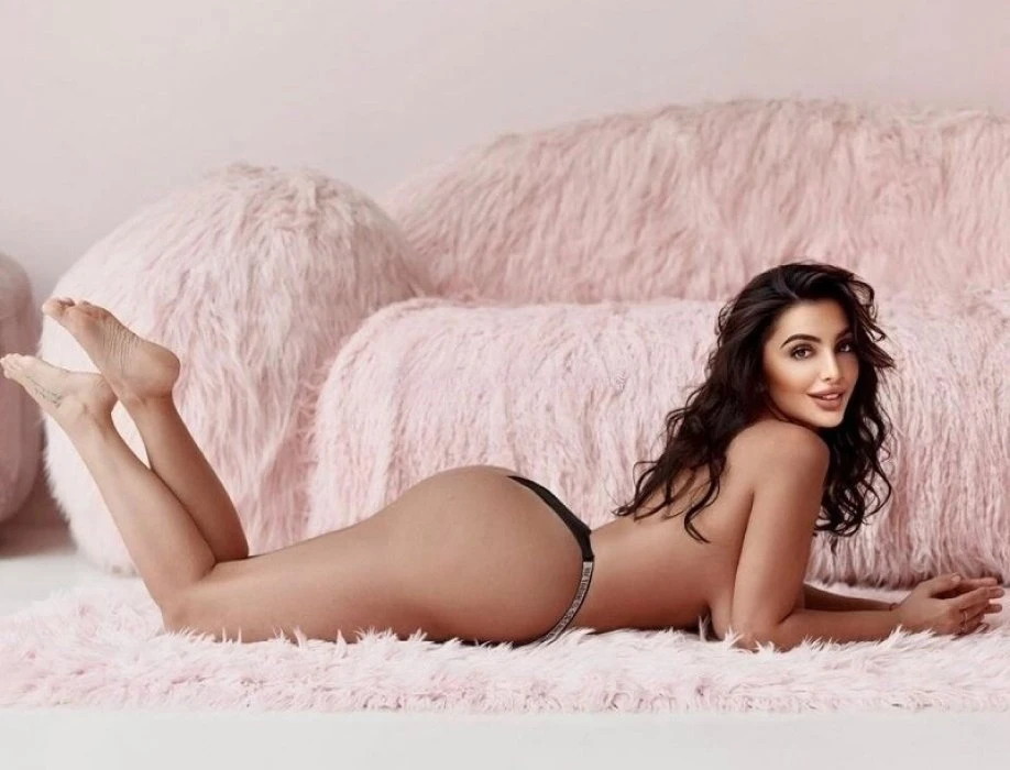Ann, Escort, Amman
