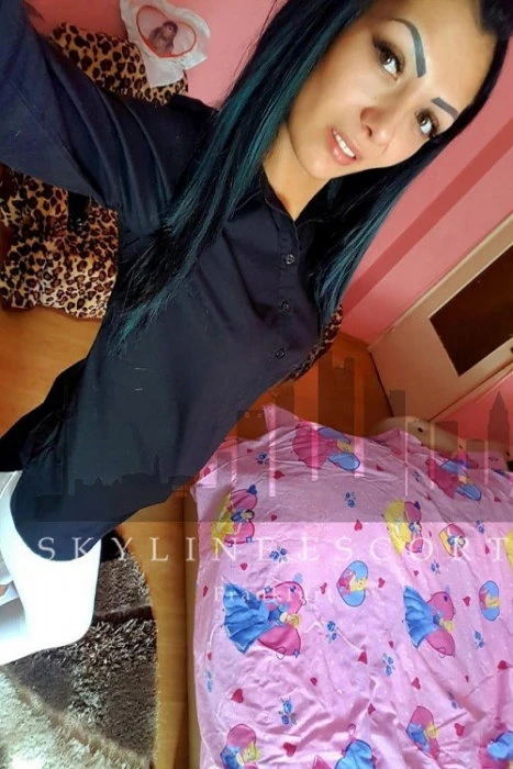 Jessy — 2 / 3
