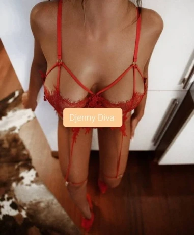 Djenny Diva — 3 / 4