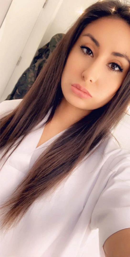 Elisabeth — 3 / 5