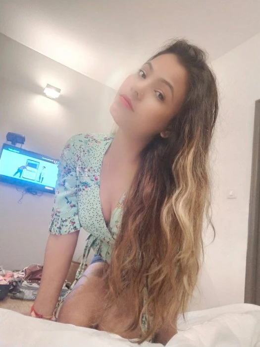 Soniya — 2 / 3