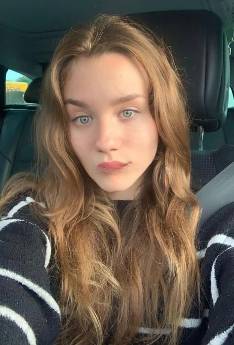 Kiki — 2 / 4