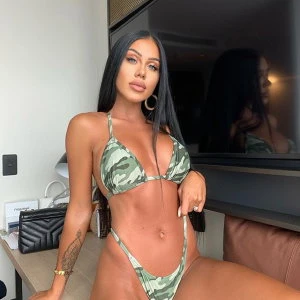 Ammy Laura — 6 / 7