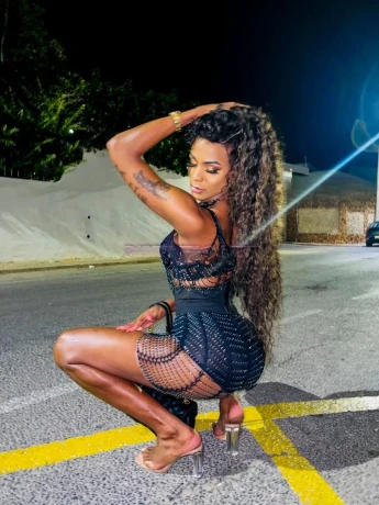 Rhaillany Santos — 2 / 12