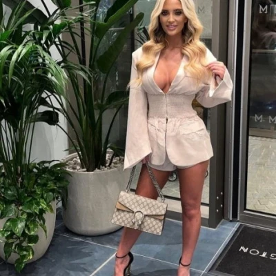 Vika, Escort, Bolzano