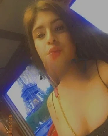 Nicole Miller — 4 / 10