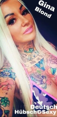 Tattoomodel Gina blond P*rno — 15 / 24