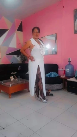 Alexandra — 10 / 12