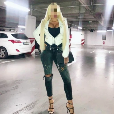 Almica, Escort, Sarajevo