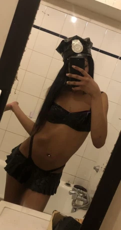 Amber Black — 5 / 12