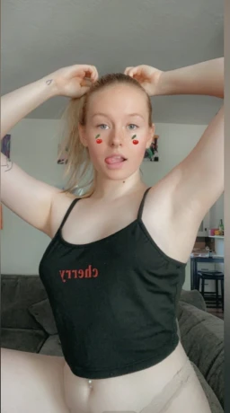 Emma marie — 1 / 3