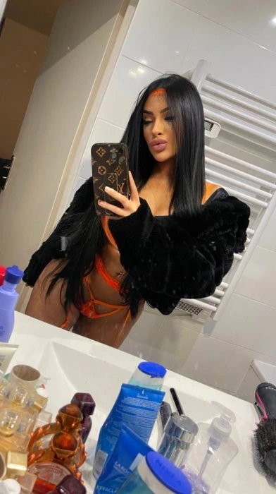 Jade — 3 / 12