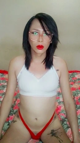 Nicole Montero — 8 / 12