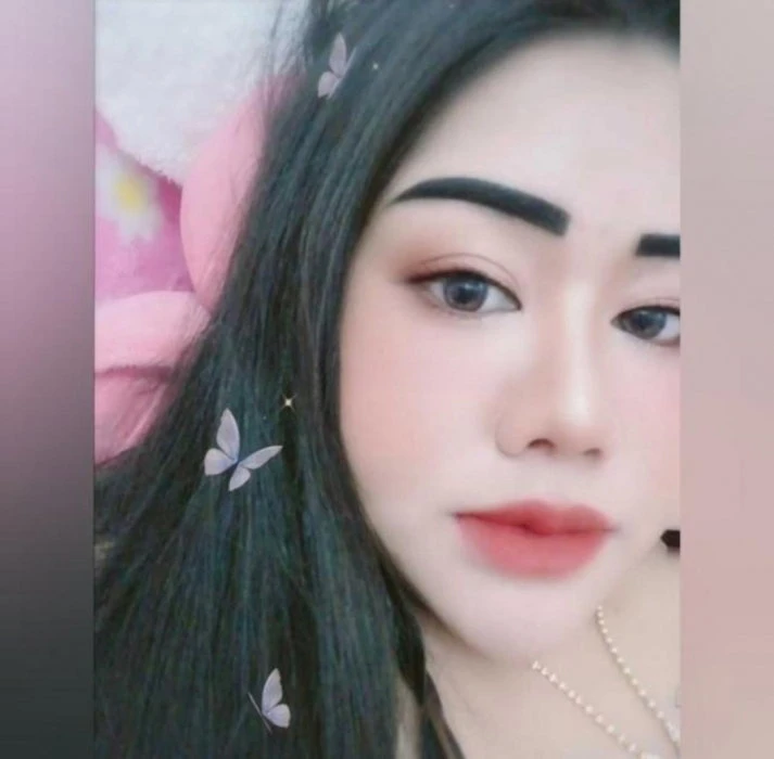 Farah, Escort, Muscat