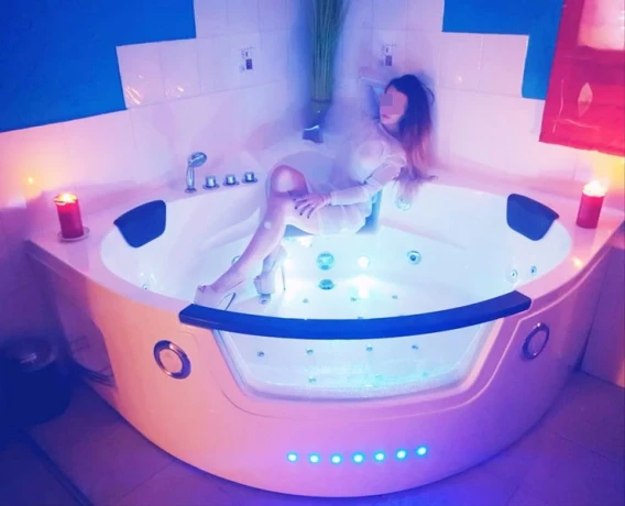 Carla Im Pussy Cats Das Erlebnis Bordell — 1 / 3