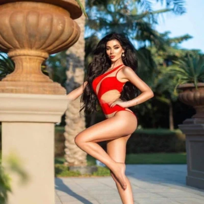 Roxana, Escort, Milan