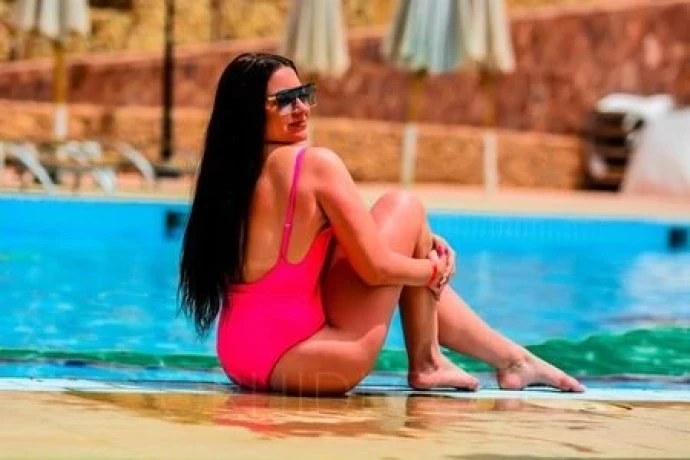 Michelle bei Massage Salon Kompliment — 2 / 5